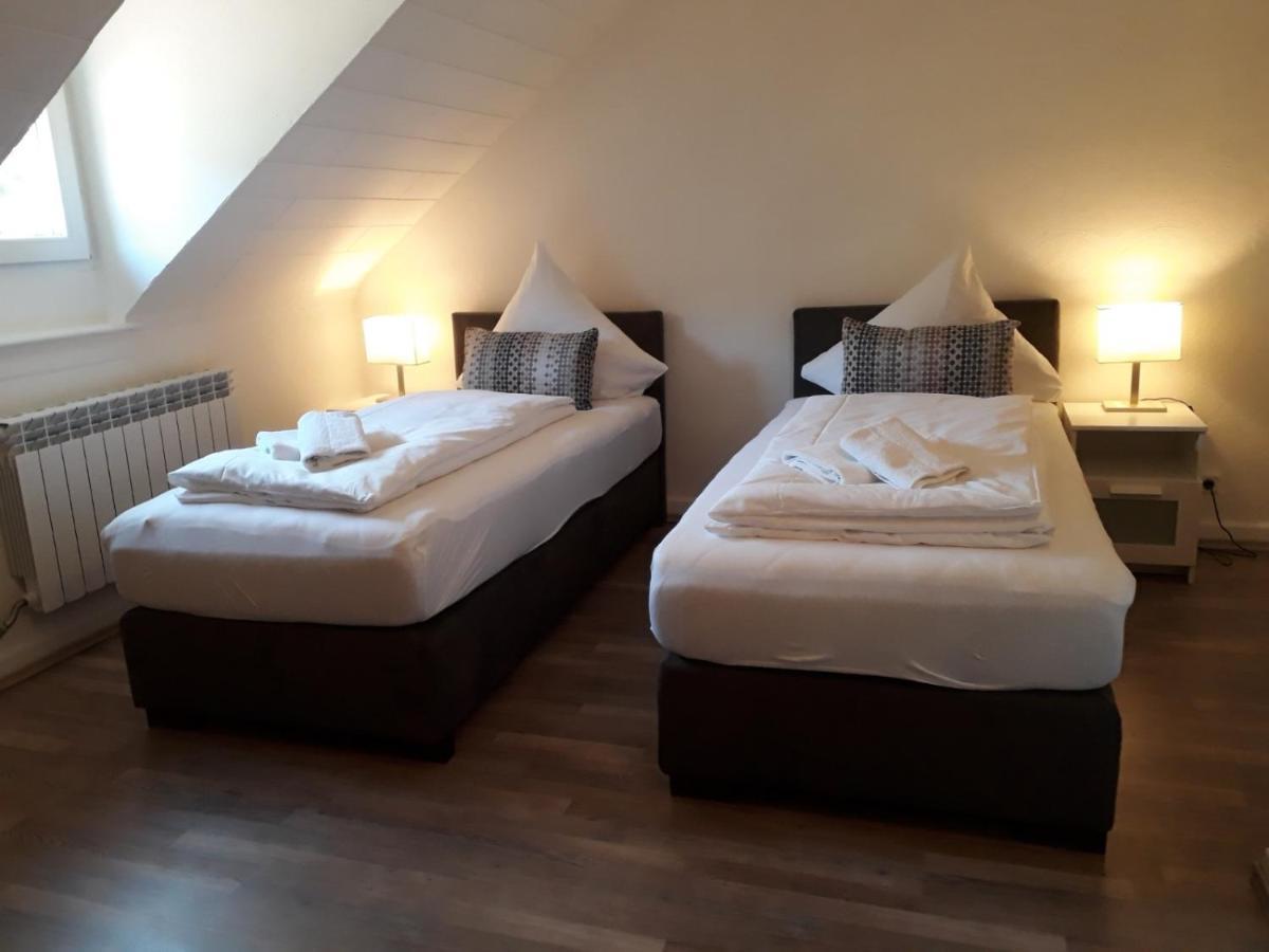 Ferienwohnungen Haus Scheidter 42 ซาร์บรึคเคน ภายนอก รูปภาพ